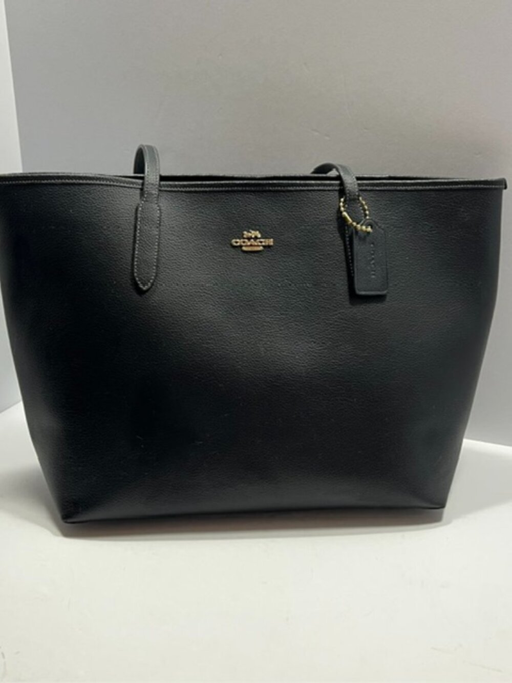 Coach City Tote Bag Black Pebbled Leather W/Gold Logo & Burgundy Lined #CR111